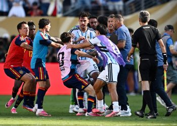 Scontri e slogan politici: la FIFA apre procedimento contro l'Argentina