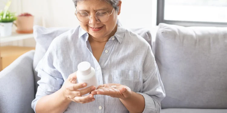 Un multivitaminico giornaliero può aiutare gli anziani a rimanere autonomi