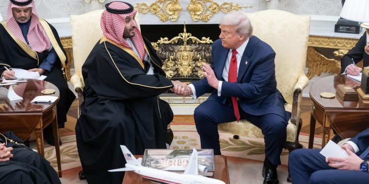 Trump subordina l'accordo nucleare saudita ai Patti di Abramo
